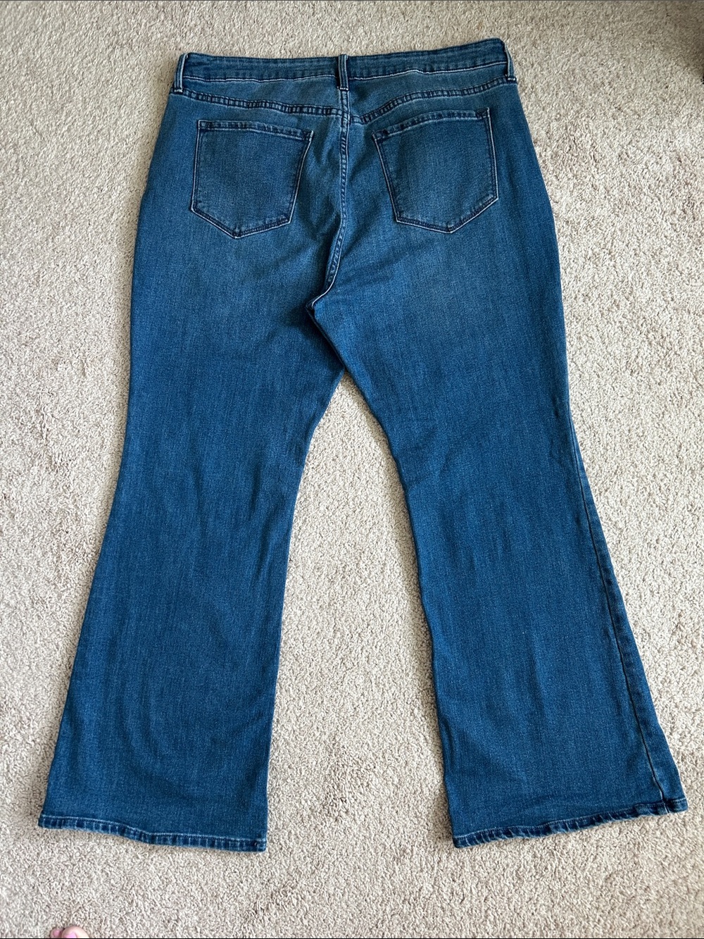 Old Navy Wow Flare Jeans - Mid Wash Wide Leg Hi rise Baggy size 16 - Picture 2 of 7